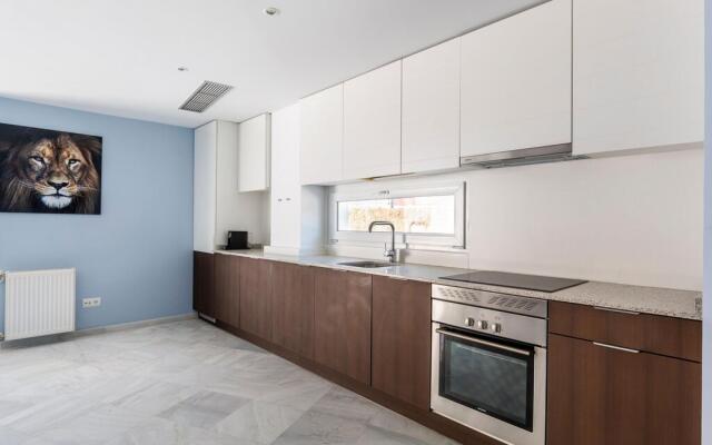 Luxury apartment with dishwasher and beautiful view