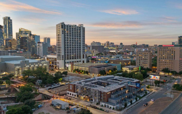 Placemakr Downtown Austin