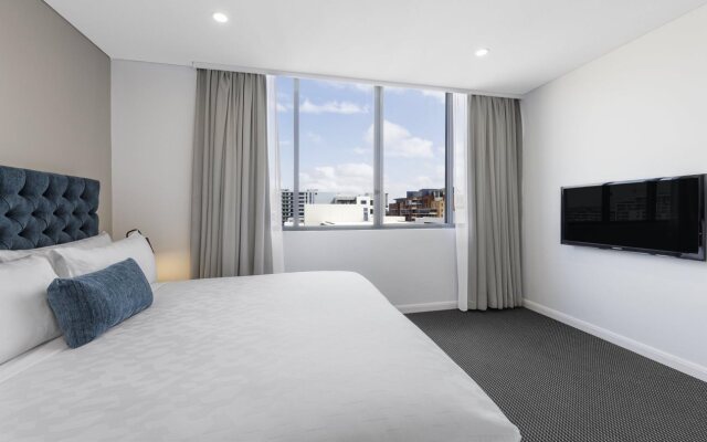 Meriton Suites Waterloo