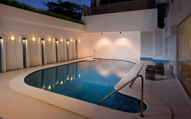 Hotel St Ellis