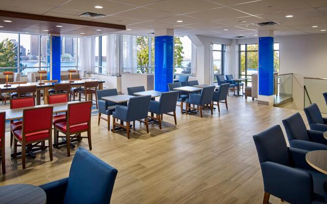 Holiday Inn Express Windsor Waterfront by IHG