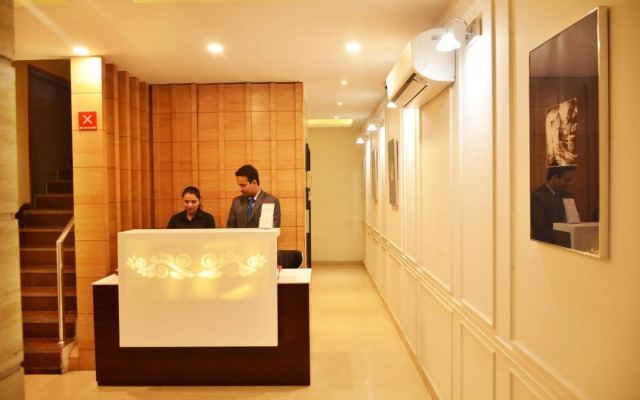 Mint Hotel Premia