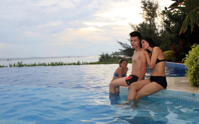Nataya Roundhouse Coral Bay Resort and Spa