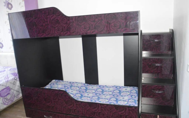 Irakli's Apartment with Terrace