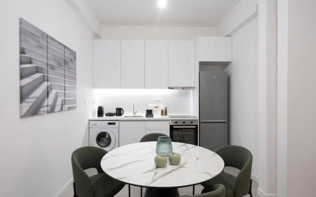 LIV - Comfortable Stylish Escape in Pagrati