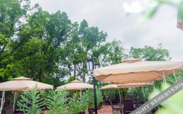 Zuiyang Tianjie Hotel