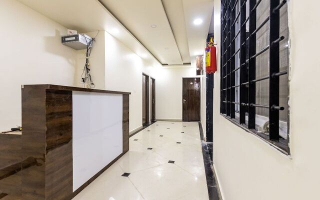 Oyo 39426 Hotel Lotus