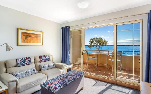 Whitesands, Unit 113/41-45 Shoal Bay Road