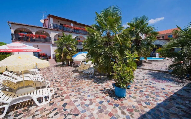 Apartments Paradis