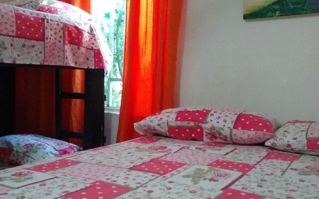 Room in Guest Room - Green Sea Inn San Luis Harmony Hall Hill