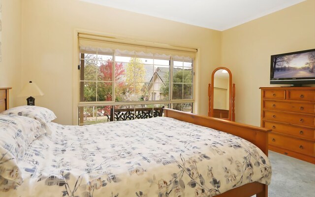 Alpine Mist - Spacious 5 bedroom home