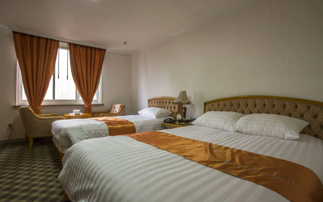 Kyungnam Tourist Hotel