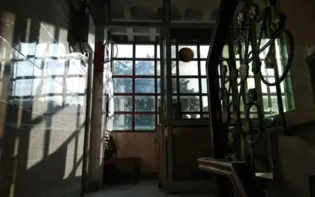 Hotel Anand Niwas
