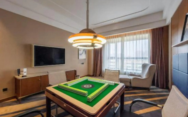 Foshan Park Lane Hotel (Qiandeng Lake)