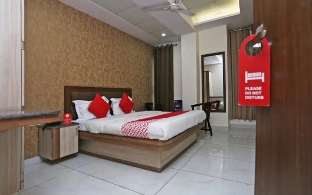 OYO 15382 Hotel Shant Mai