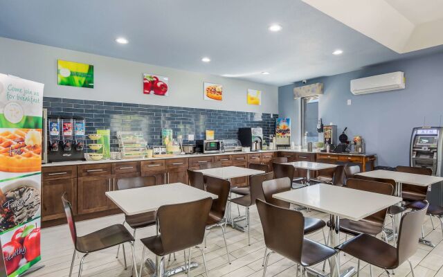 Quality Inn & Suites Suffolk West