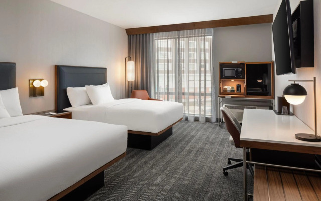 Courtyard by Marriott St. Paul Downtown