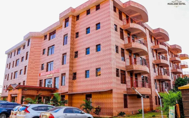 Maxland Hotel Juja