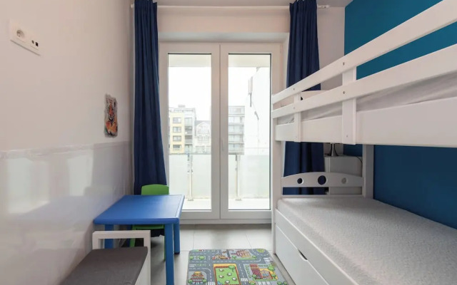 Newly-built Apartment by the sea