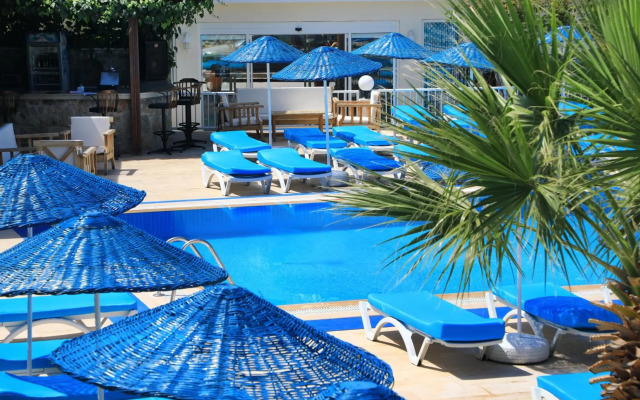 Summer in Garden Suites & Beach Hotel
