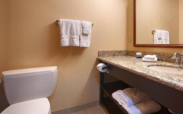 Best Western Plus Ticonderoga Inn & Suites