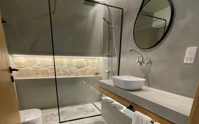 Vrachia Beach Hotel & Suites - Adults only