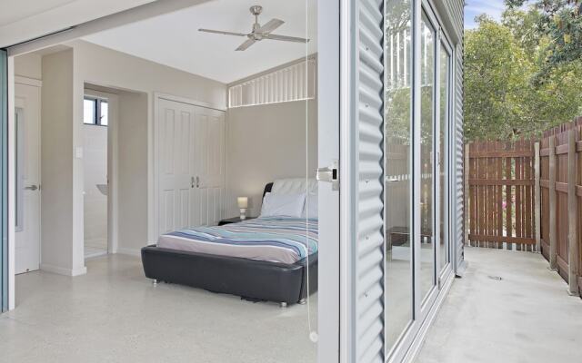 Sun Worship Crescent Head