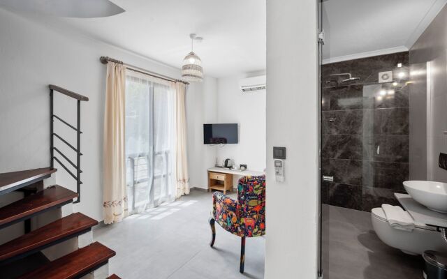 The Green Goose Hotel