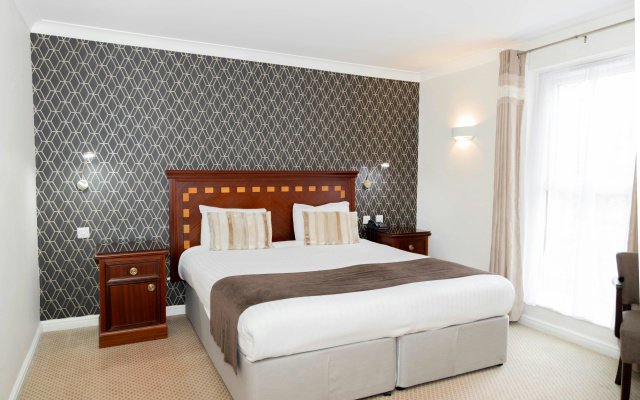 Manor of Groves Hotel, Golf & Health Club