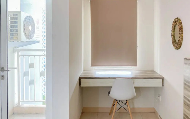 Tidy And Warm Studio At Springlake Summarecon Bekasi Apartment
