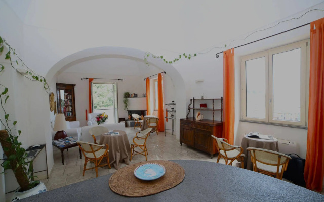 Villa Lara Hotel