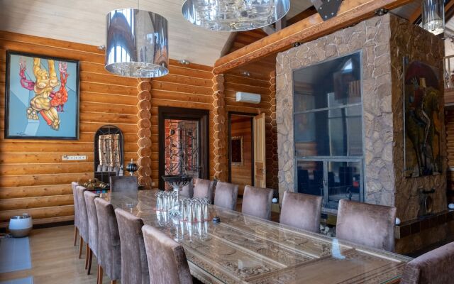 Red Rock Hotel