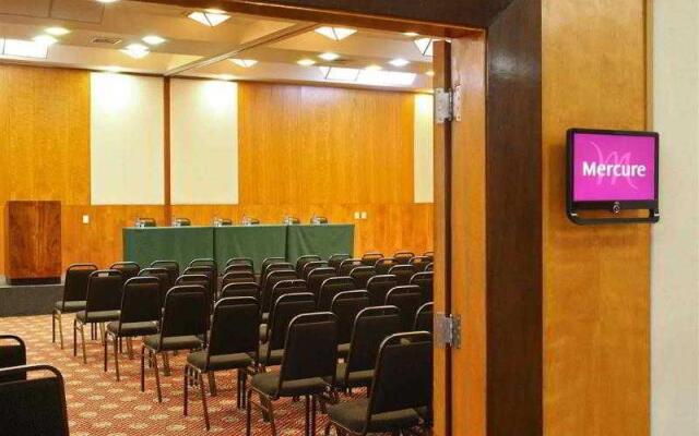 Mercure Belo Horizonte Lourdes Apartments