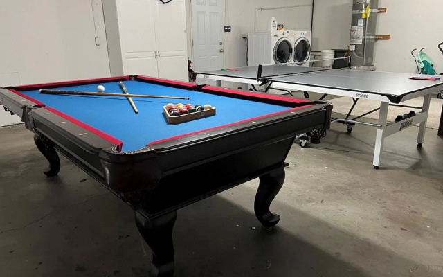 Beautiful Backyard Oasis 5 bedroom 3 Bathroom Home