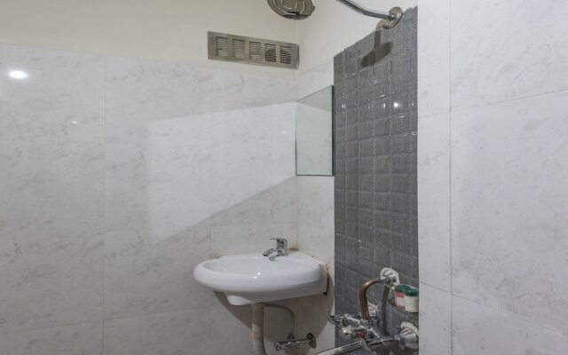 OYO 3689 Sky hotel