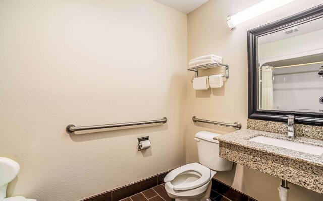 Quality Inn Carbondale University area