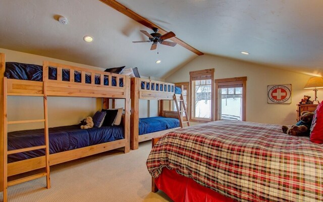 Coopers Collection 13 - Lowell Avenue Getaway