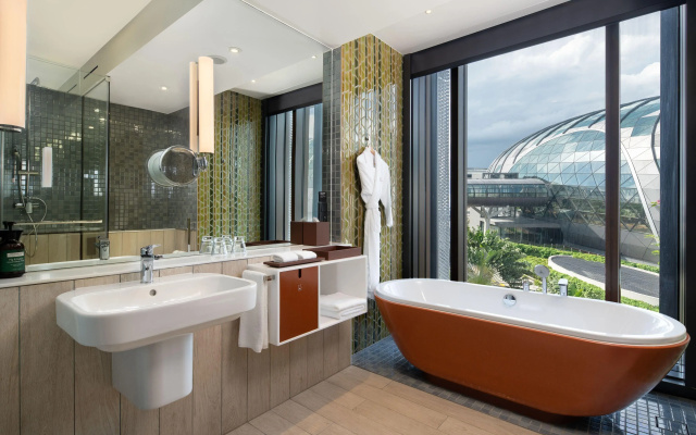Crowne Plaza Changi Airport by IHG