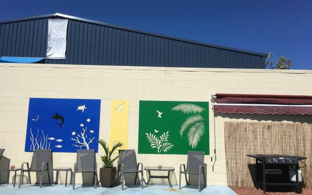 Black Marlin Motel