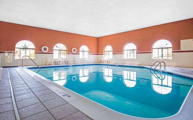 Quality Inn Monee I-57