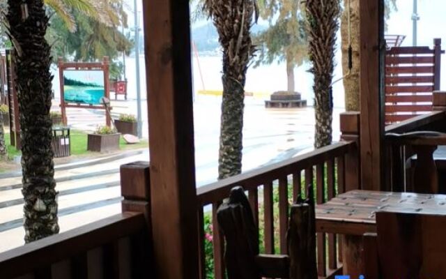 Dongshan Beautiful Island Holiday Inn