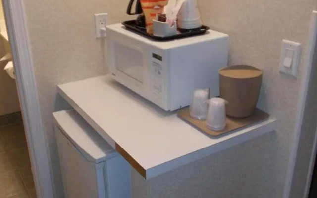 Rocky Inn Express
