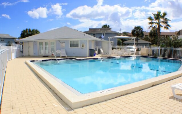 Surf Crestge 12 - 3 Br Cabin