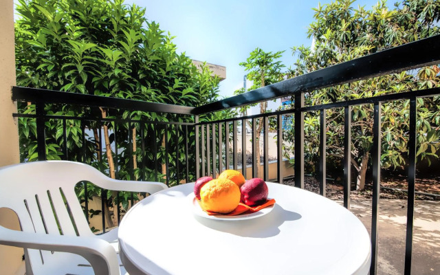 A. Maos Hotel Apartments