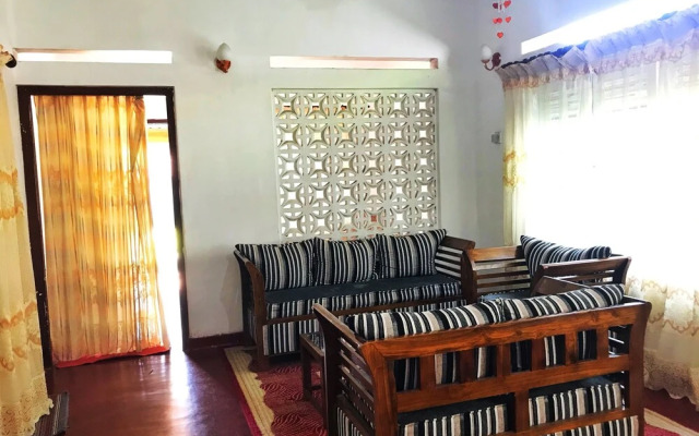 Mango Tree House