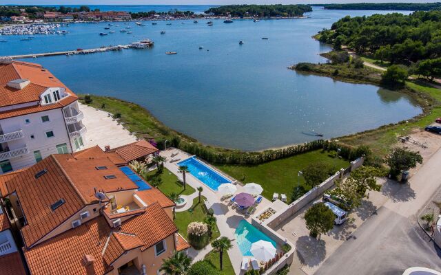 Apartment Dream - 20 m from sea: Gold Medulin, Istria