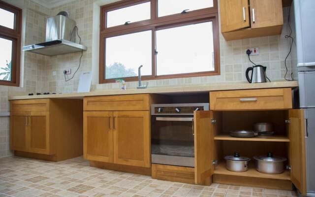 Baobab Hotel Apartment By Zakinn