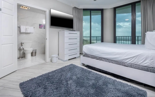 Phoenix Ix 608 3 Bedroom Condo