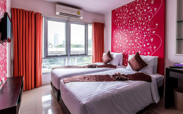 Palette Bella B All Suites Bangkok Hotel