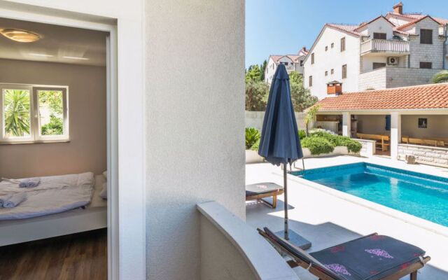 Villa 2 Pools 29713